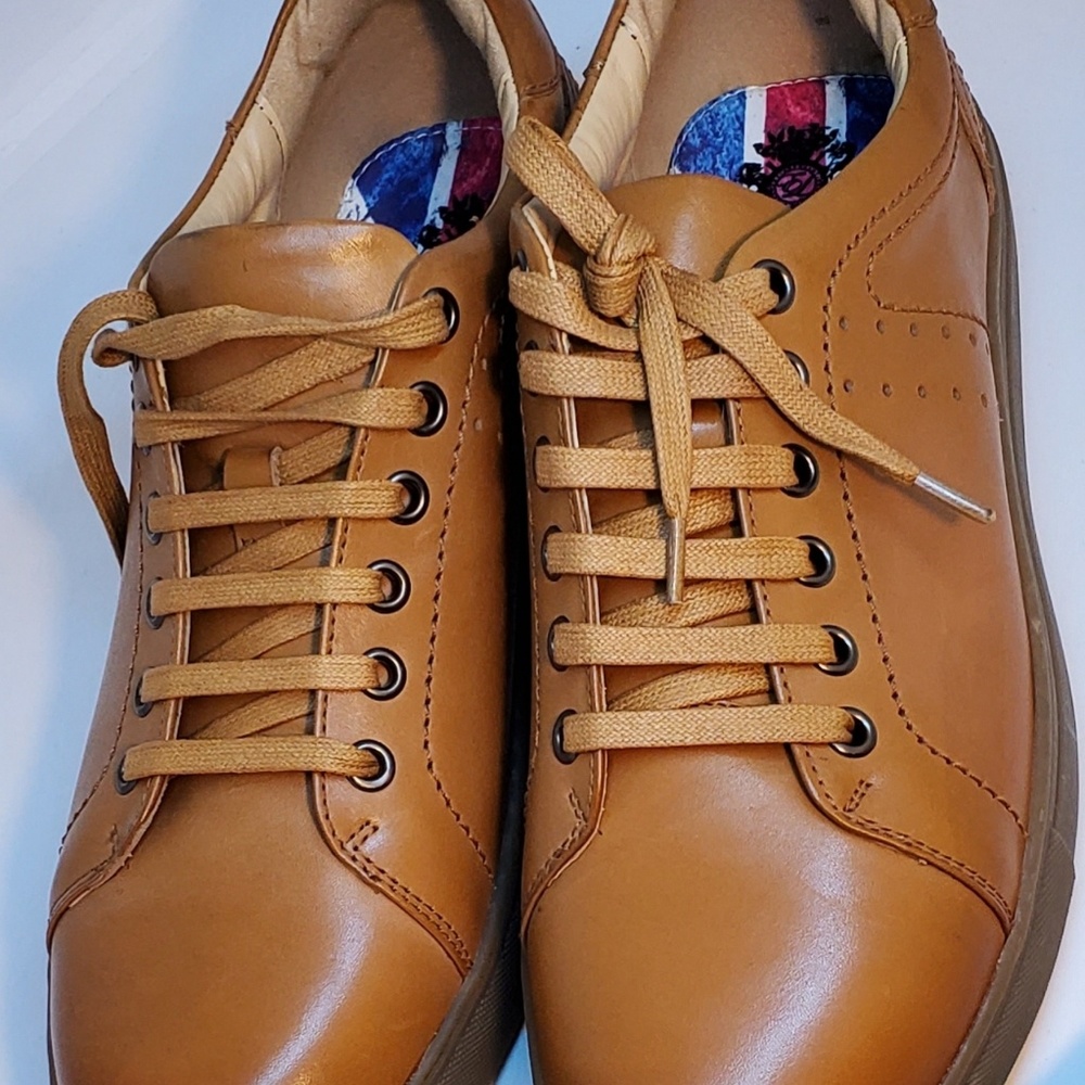 Men's shoes